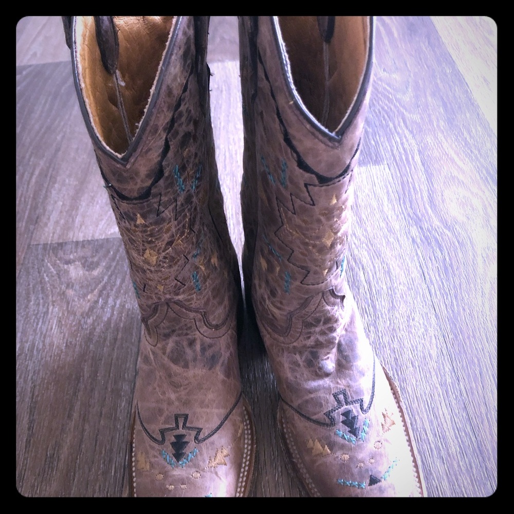 Cowgirls boots